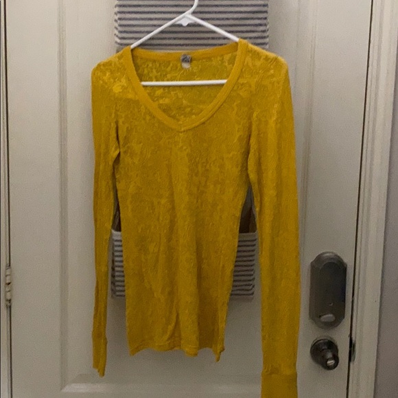 SOLD $3 IF BUNDLED 🦄VINTAGE🦄 🔶Lot 2 BKE Long sleeve Burnout Tees - Picture 6 of 9